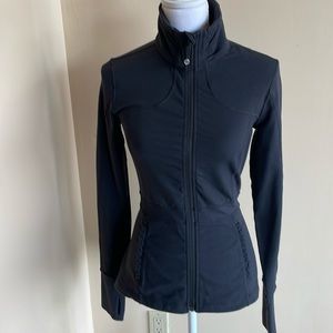 Lululemon jacket Size 6